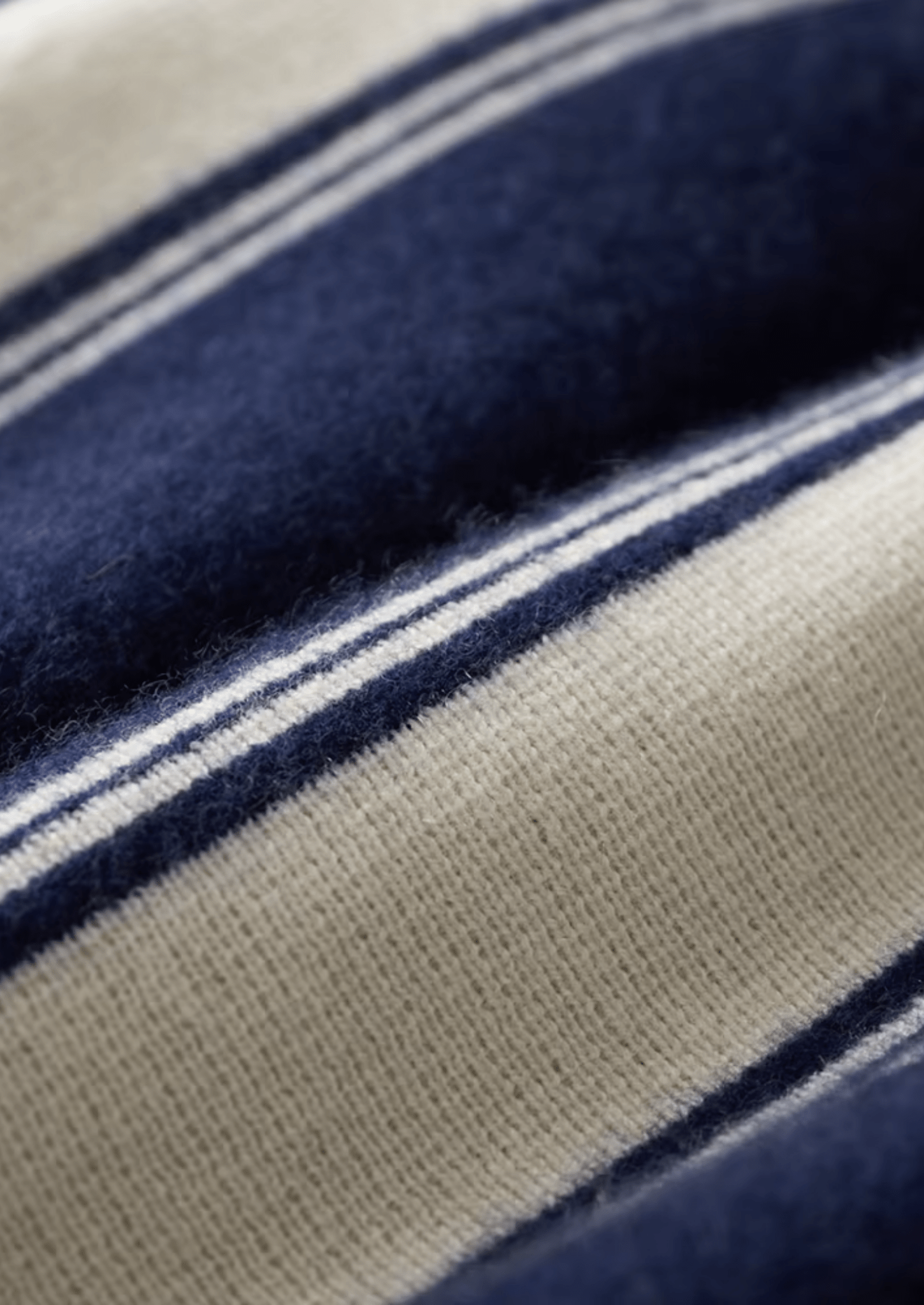 PURE EXTRA - FINE MERINO WOOL DAMIEN SET - Derada